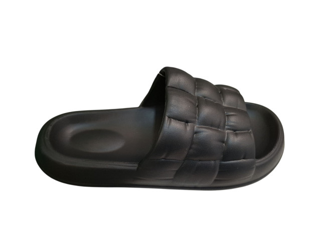 Udobna ženska papuča za plažu M1210-1 black  Udobna ženska papuča za plažu M1210-1 black