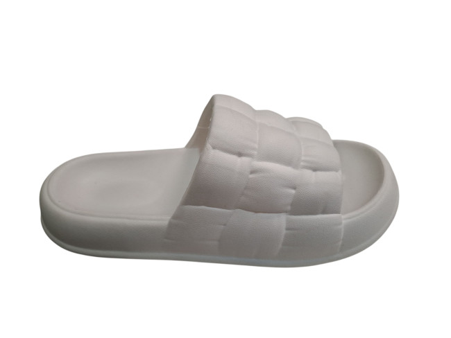 Udobna ženska papuča za plažu M1210-1 white  Udobna ženska papuča za plažu M1210-1 white