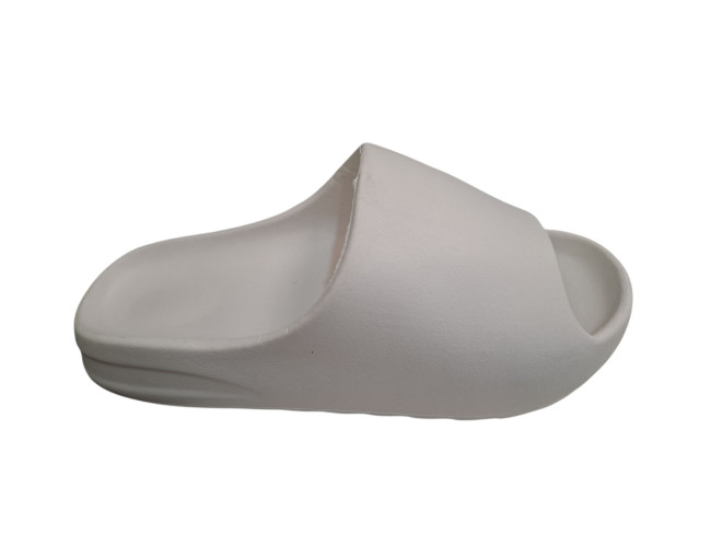 Udobna ženska papuča za plažu M1351-1 white  Udobna ženska papuča za plažu M1351-1 white