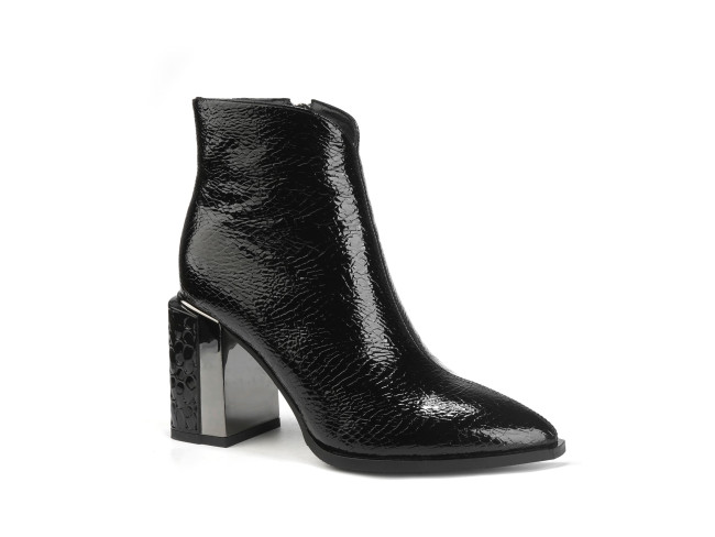 Udobna ženska gležnjača HEL-501/51